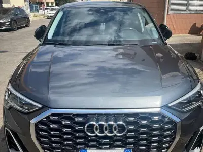Usata Audi Q3 Sportback S-Line 150 CV (110 kW) 2023 Grigio SUV