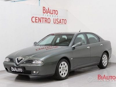 Usata Alfa Romeo 166 Super 205 CV (150 kW) 1999 Grigio Berlina