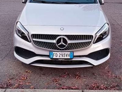 Usata Mercedes A180 Premium 109 CV (80 kW) 2016 Grigio Berlina