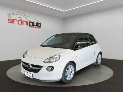 Usata Opel Adam Rocks 69 CV (50 kW) 2017 Bianco Utilitaria