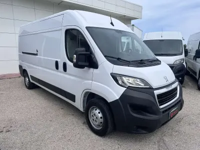 Usata Peugeot Boxer 140 CV (102 kW) 2022 Bianco Furgone