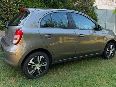 Usata Nissan Micra Acenta 80 CV (58 kW) 2013 Grigio Utilitaria