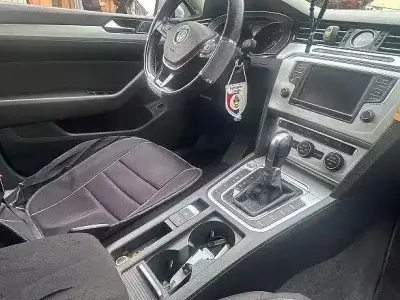 Usata VW Passat 150 CV (110 kW) 2015 Grigio Station wagon