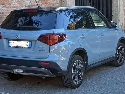 Blu/azzurro Usata 2022 Suzuki Vitara SUV | 17.500 € (Buon prezzo)