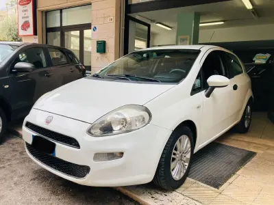 Usata Fiat Punto Evo 84 CV (61 kW) 2014 Bianco Utilitaria