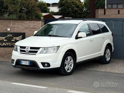 Usata Fiat Freemont Lounge 140 CV (102 kW) 2013 Bianco SUV