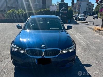 Usata BMW 320 Advantage 190 CV (139 kW) 2019 Blu/azzurro Berlina