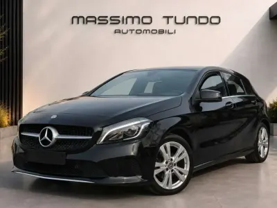 Usata Mercedes A180 109 CV (80 kW) 2017 Nero Utilitaria