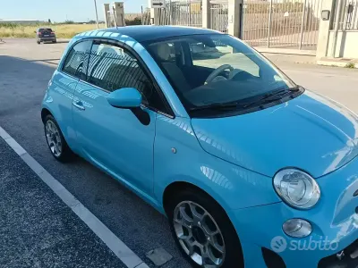 Begagnad Fiat 500 Lounge 69 HK (50 kW) 2013 Blå Sedan