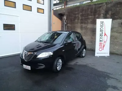 Usata Lancia Ypsilon Gold 69 CV (50 kW) 2013 Nero Utilitaria
