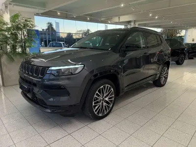 Usata Jeep Compass Summit 131 CV (96 kW) 2025 Bianco tetto nero SUV