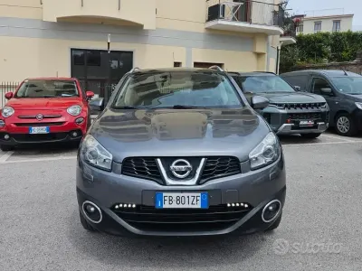 Usata Nissan Qashqai 131 CV (96 kW) 2013 Grigio SUV