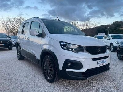 Begagnad Peugeot Rifter S 102 HK (75 kW) 2019 Vit Minibuss