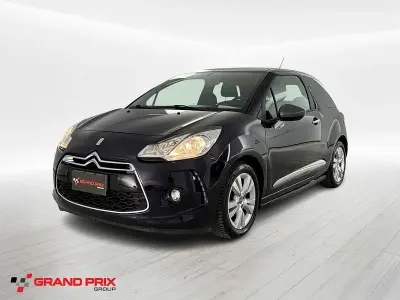 Usata DS Automobiles DS3 So Chic 99 CV (72 kW) 2015 Blu Berlina
