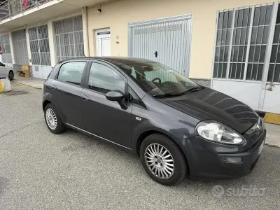 Usata Fiat Punto 75 CV (55 kW) 2010 Grigio Utilitaria