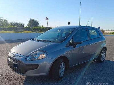 Usata Fiat Punto Evo 69 CV (50 kW) 2011 Grigio Utilitaria