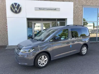 Nuova VW Caddy 150 CV (110 kW) 2026 Pure grey Monovolume