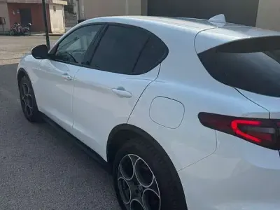 Usata Alfa Romeo Stelvio Super 209 CV (153 kW) 2018 SUV