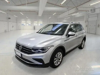 Usata VW Tiguan Life 149 CV (109 kW) 2021 Grigio SUV