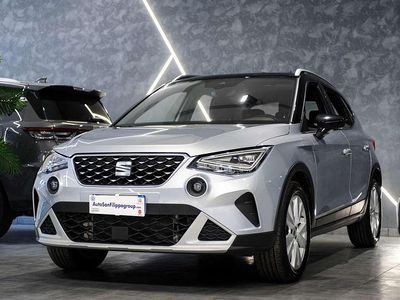 Usata Seat Arona Xperience 110 CV (80 kW) 2024 Argento riflesso tetto nero SUV