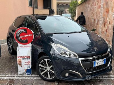 Usata Peugeot 208 Allure 81 CV (59 kW) 2018 Grigio Utilitaria