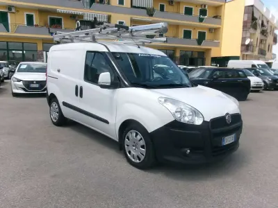 Usata Fiat Doblò 105 CV (77 kW) 2014 Bianco Monovolume