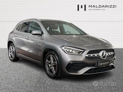 Usata Mercedes GLA200 Premium 150 CV (110 kW) 2023 Grigio SUV