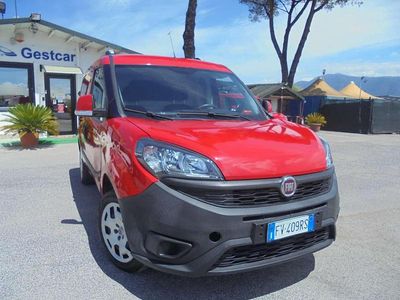 Usata Fiat Doblò Active 77 CV (56 kW) 2019 Rosso Monovolume