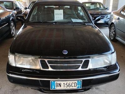 Usata Saab 900 185 CV (136 kW) 1996 Nero Utilitaria