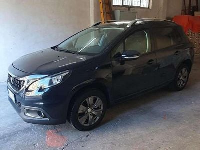 Usata Peugeot 2008 Active 82 CV (60 kW) 2018 Blu/azzurro SUV