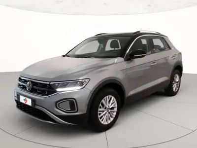 Usata VW T-Roc Life 110 CV (80 kW) 2023 Pyrit silver metallizzato nero SUV