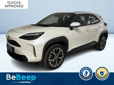 Usata Toyota Yaris Lounge 92 CV (67 kW) 2022 Bianco pastello Utilitaria