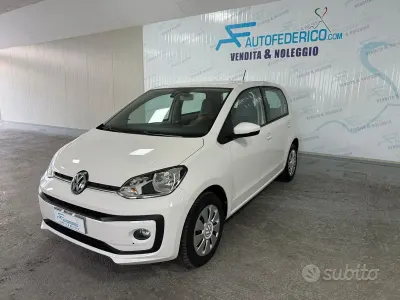 Begagnad VW up! high up! 68 HK (50 kW) 2018 Vit Halvkombi