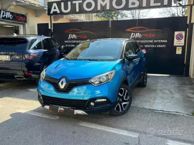 Usata Renault Captur Intens 90 CV (66 kW) 2017 Grigio SUV