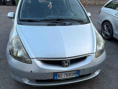Grigio Usata 2001 Honda Jazz Utilitaria | 1300 € (Buon prezzo)
