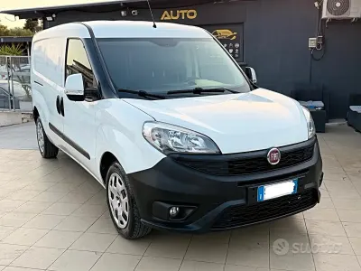 Usata Fiat Doblò 120 CV (88 kW) 2016 Bianco Monovolume