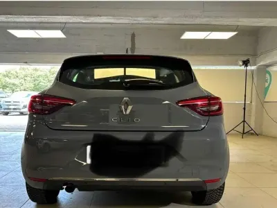Usata Renault Clio V Zen 101 CV (74 kW) 2021 Berlina