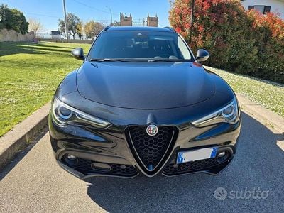 Usata Alfa Romeo Stelvio Tech Edition 210 CV (154 kW) 2020 Nero SUV