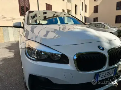 Usata BMW 216 Efficient Dynamics 116 CV (85 kW) 2019 Bianco Station wagon