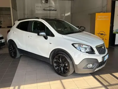 Usata Opel Mokka Cosmo 136 CV (100 kW) 2016 Bianco SUV