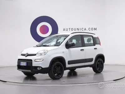 Usata Fiat Panda Cross Cross 84 CV (61 kW) 2022 Bianco Utilitaria