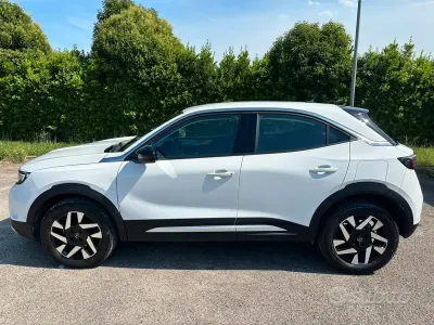 Usata Opel Mokka Elegance 110 CV (80 kW) 2023 Bianco SUV