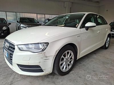 Usata Audi A3 Attraction 110 CV (80 kW) 2015 Bianco Berlina