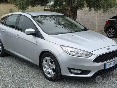 Usata Ford Focus 95 CV (69 kW) 2016 Grigio Berlina