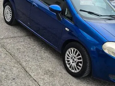 Usata Fiat Grande Punto 90 CV (66 kW) 2007 Blu Utilitaria