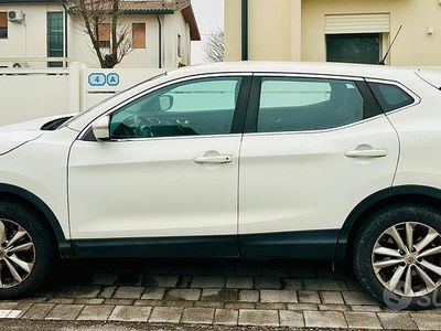 Usata Nissan Qashqai Acenta 110 CV (80 kW) 2014 Bianco SUV