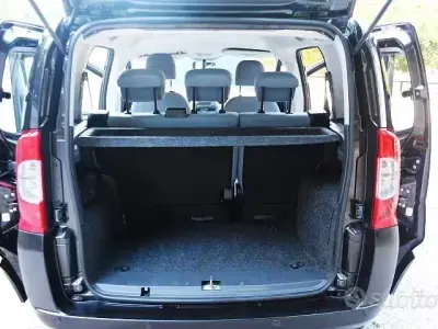 Usata Peugeot TePee Outdoor 68 CV (50 kW) 2009 Nero Monovolume