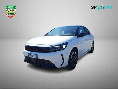 Usata Opel Corsa 101 CV (74 kW) 2024 Bianco Utilitaria