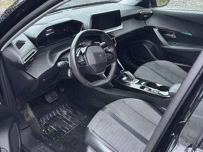 Usata Peugeot 2008 Allure 131 CV (96 kW) 2022 Nero SUV