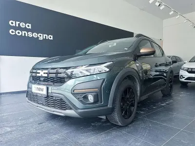 Nuova Dacia Sandero Extreme 110 CV (80 kW) 2026 Verde oxide Berlina